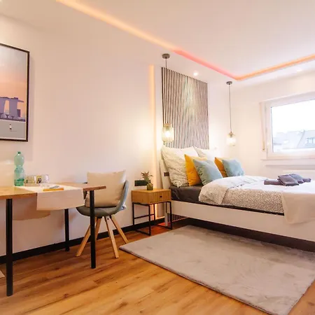 Penzion Shiny Singapore - - Doppelzimmer Mit Gemeinschaftsbad *