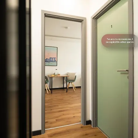 Gasthuis Shiny Singapore - - Doppelzimmer Mit Gemeinschaftsbad