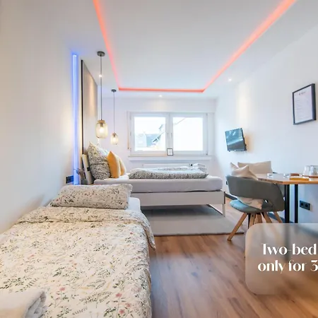Shiny Singapore - - Doppelzimmer Mit Gemeinschaftsbad Gasthuis *