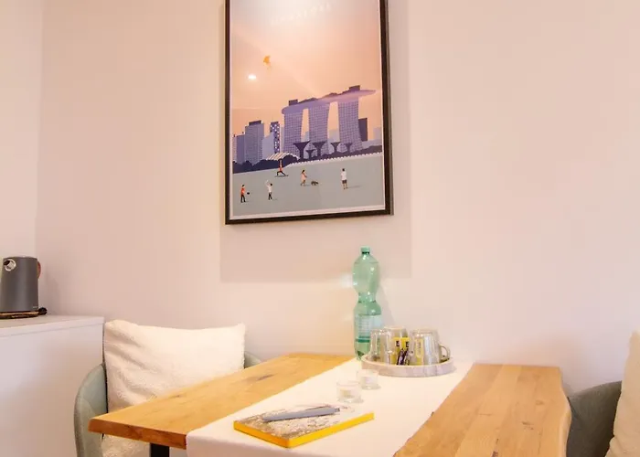 Pensión Shiny Singapore - - Doppelzimmer Mit Gemeinschaftsbad Colonia