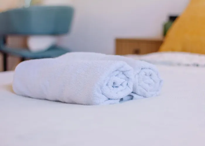 Shiny Singapore - - Doppelzimmer Mit Gemeinschaftsbad Pensión